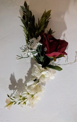 9 Artificial Cranberry Rose and White Lily Wedding Decorations for Tables - Image 1 of 4