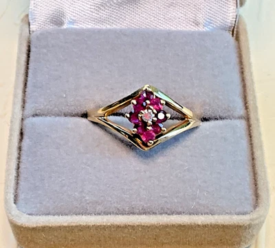 14K Yellow Gold Ruby & Diamond Cluster Ring Size 7.5 Split Shank - Image 1 of 4