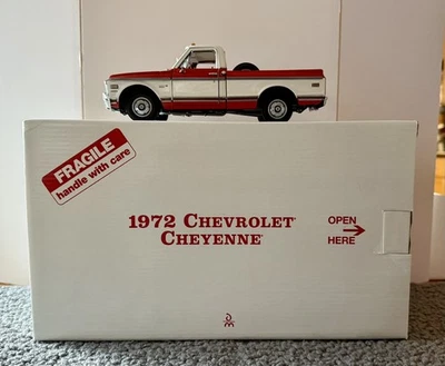Camioneta Chevrolet Cheyenne 1972 Danbury como nueva ¡roja/blanca! ¡Caja/papeleo! Foto 1 de 4