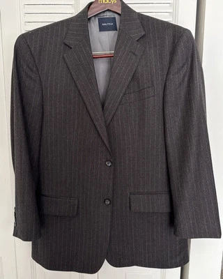 Traje y pantalón gris a rayas 100 % lana Nautica de dos piezas talla 40R Foto 1 de 4