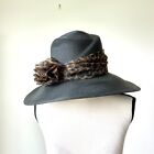 Neuf avec étiquettes vintage FINE MILLINERY d'août accessoires large bord chapeau derby --OS