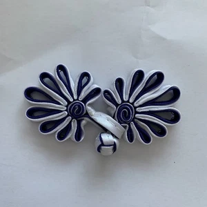Frog Closures Swirl Chinese Knot Button x 2 pairs *DIFFERENT COLOURS* - Picture 1 of 33