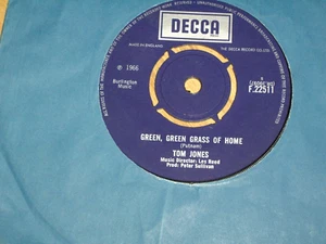 TOM JONES *UK 7" 45 ' GREEN, GREEN GRASS OF HOME ' 1966 VGC - Picture 1 of 2
