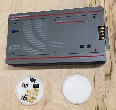 Old school AUDIO CONTROL epicenter 2xs crossover amplifier System 90 - Model 20 - Image 1 of 4