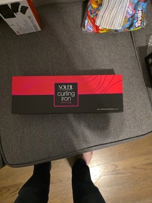 NIB Soleil Ceramic Curling Iron Wave Wand Ionic Infrared 32mm Pink  NEW - Image 1 of 2