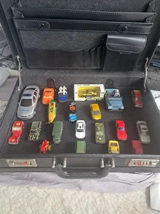 Joblot 20 Vehicle Toy Cars .Jeep,Disney , Dragster,Hummer,Police, Chevrolet - Picture 1 of 1