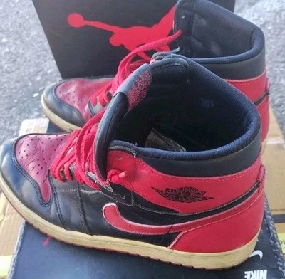 Size 10.5 - Original Air Jordan 1 Retro 1994 Bred - Image 1 of 4