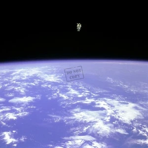 STS-41B EVA Spacewalk Bruce McCandless Space Shuttle Challenger 12X12 PHOTO - Picture 1 of 1