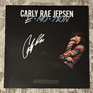 LP VINILO EMOCIÓN FIRMADO CARLY RAE JEPSEN - CERTIFICADO DE AUTENTICIDAD BECKETT BAS - Imagen 1 de 3