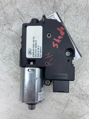 2018-2024 FORD EDGE SUNROOF SLIDING SUN SHADE COVER MOTOR FT4B15B689 FT4Z15790F - Image 1 of 4