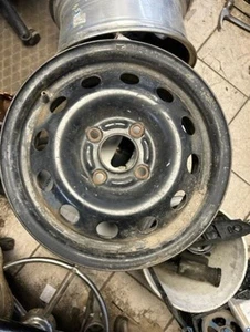 Wheel 14x5-1/2 Steel Fits 00-04 FOCUS 533039 - Picture 1 of 12