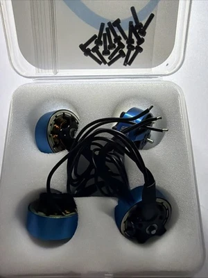 Motores sin escobillas BETAFPV 1805 1550KV (4) tipo soldadura Foto 1 de 3