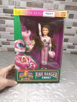 Розовая винтажная кукла рейнджер Кимберли 9 дюймов 1994 Ban Dai Mighty Morphin Power Rangers  - Изображение 1 из 4