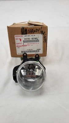 Оригинальные противотуманные фары со стороны пассажира для Toyota Tundra Tacoma Highlander 81210-02160 - Изображение 1 из 4