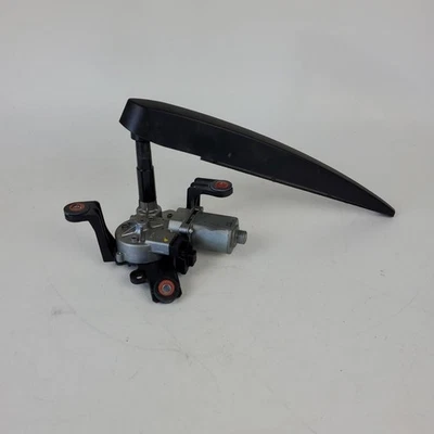 2018-2020 CHEVROLET TRAVERSE LIFTGATE WINDSHIELD WIPER MOTOR 84393313-USED   - Image 1 of 4