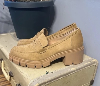 Me Too 尺码 10M 棕褐色麂皮绒女式粗跟乐福鞋 — 第 1/4 张图片