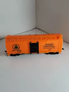 HO MODEL POWER MAINE CENTRAL MEC #14785~40' SLIDING DOOR REEFER - No Box - Picture 1 of 9