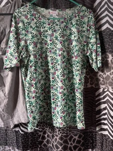 Camiseta para mujer LulaRoe XL helechos estampado floral manga corta fondo blanco - Imagen 1 de 4