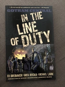 Gotham Central In The Line Of Duty Batman DC Comics TPB Raro! Brubaker primera impresión - Imagen 1 de 6