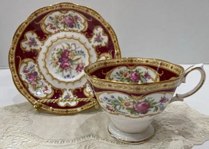 Royal Albert Lady Hamilton Teacup & Saucer Set Burgundy & Floral With Gold Trim - Picture 1 of 11
