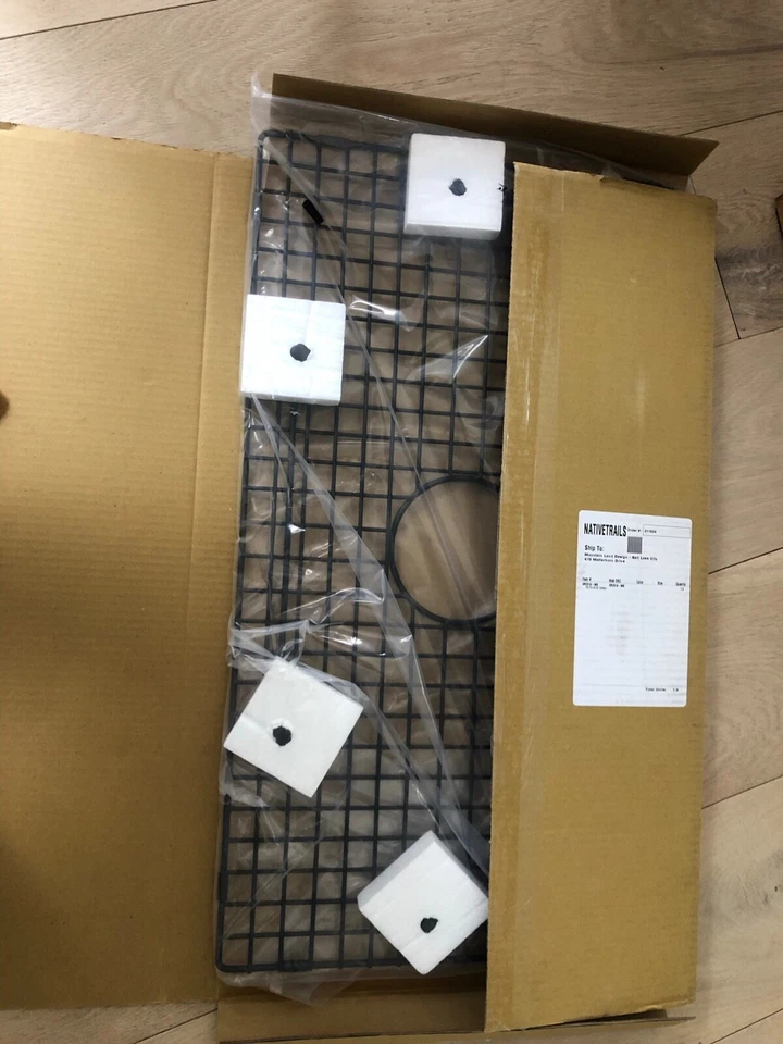 "Protector de fregadero de rejilla inferior Native Trails para fregadero de 30""" Foto 1 de 3