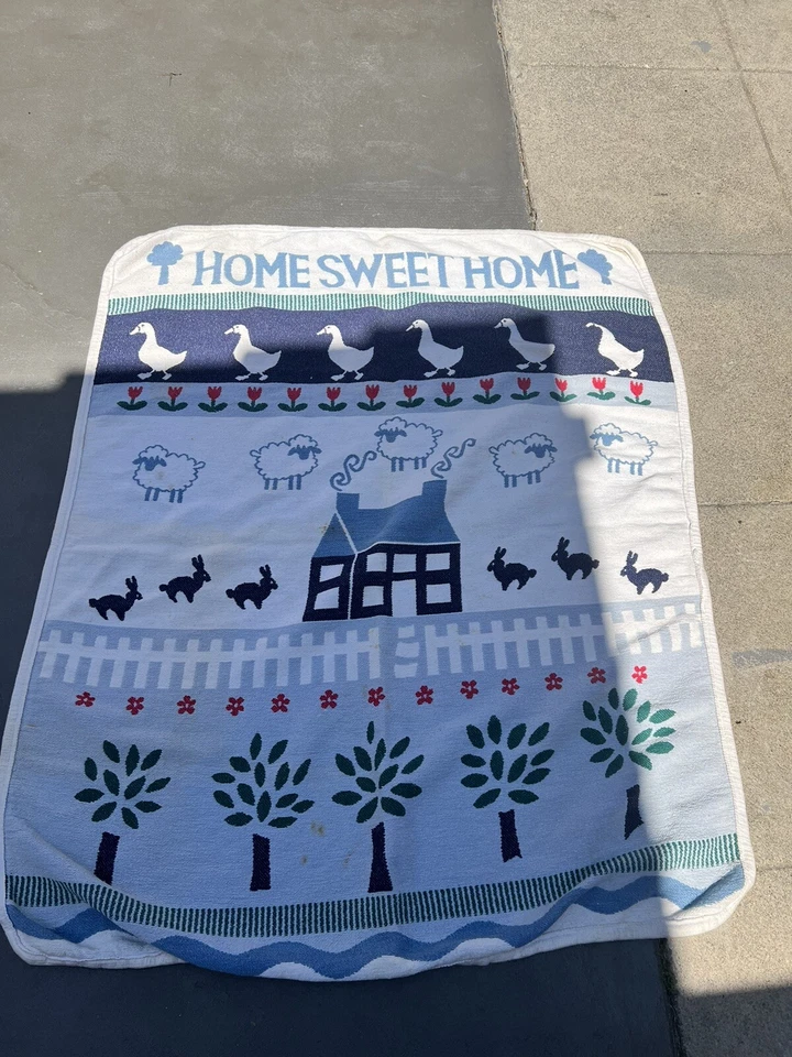 Manta acrílica de colección Home Sweet Home Crown artesanías granja años 80 vaca oveja Vuteks Foto 1 de 1