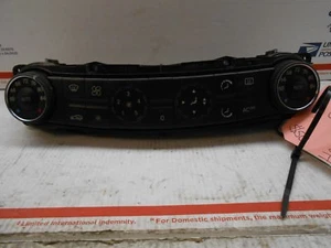 Unidad de climatización Mercedes Clase E 04 2118300985 ic# 51531 RB0379 - Imagen 1 de 4