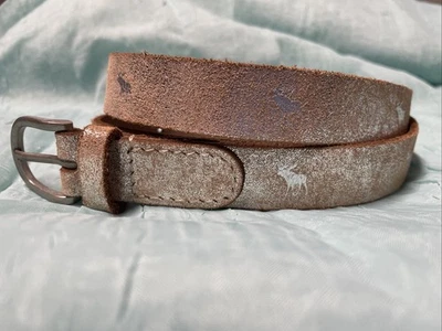 Cinturón de Cuero Genuino Abercrombie & Fitch - Brillo Plateado y Alce 1" Ancho Brillo Foto 1 de 4