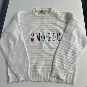 Nutmeg Mills Sweater NBA Medium Vintage Magic (Sweat Marks/Bottom UNRAVELING) - Bild 1 von 16