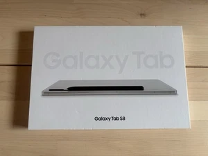 Samsung Galaxy Tab S8 WiFi 128GB Silver Wifi + Samsung Book Cover Keyboard + Pen - Picture 1 of 14