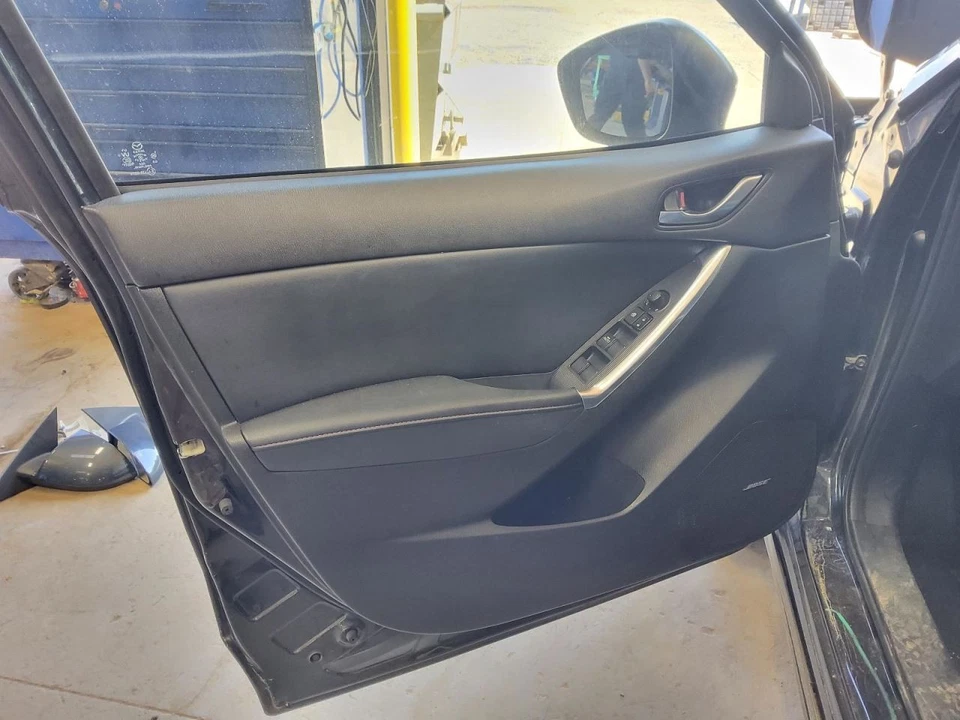 Mazda CX-5      2014 Front Door Trim Panel 447757 Foto 1 de 1
