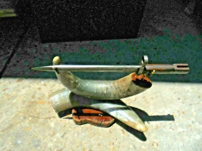 SOPORTE EXPOSITOR CUCHILLO COLECCIONABLE 11" W X 9" ALTO (CUCHILLO NO INCLUIDO) Foto 1 de 4