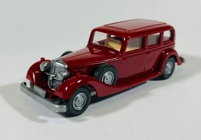 Wiking  - Salon Car - Horch 850 - Maroon - In Excellent Condition - Image 1 of 4