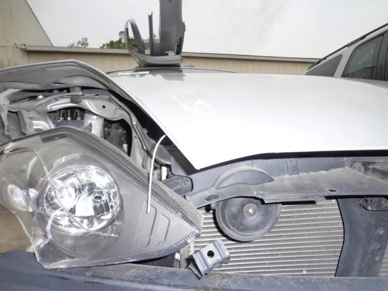 Driver Corner/Park Light Fog-driving Bumper Mounted Fits 03-04 TIBURON 410210 - Image 1 of 4