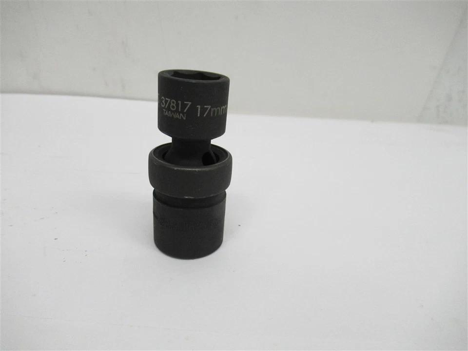 Williams 37817 , 1/2" Drive , 6 Pt , 17mm Universal Impact Socket - Image 1 of 1