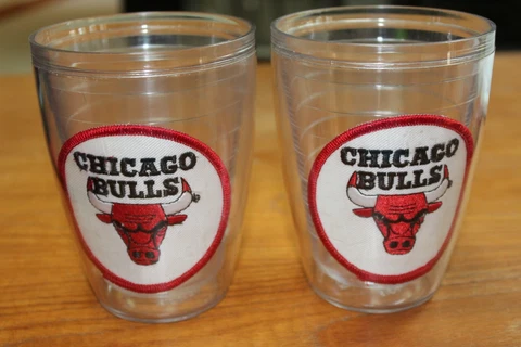 2  Vintage USA 80s 90s Chicago Bulls Drinking Glass Cups Michael Jordan Era Cover