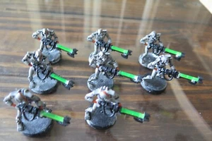Warhammer Necrons Necron orange mit grünem Gauss Flayer (1) bemalte Miniatur - Bild 1 von 3