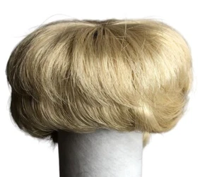 Spielhaus Puppenperücke Stil Bob Größe 7" - 8" Farbe blassblond Modacrylfaser - Bild 1 von 6
