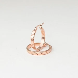 Edelstahl Creolen Creole Ohrschmuck Roségoldfarben gestreiftes Muster Ø 2,4cm - Bild 1 von 5