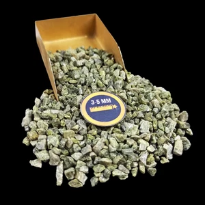 Piedras preciosas naturales trituradas gruesas de turmalina verde de 3-5 mm para hacer joyas - Imagen 1 de 4