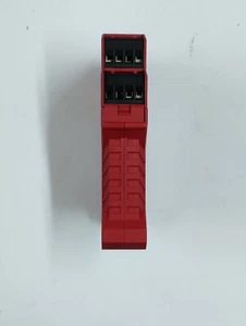 ALLEN BRADLEY GUARDMASTER SAFETY RELAY MSR127TP (L42) - Picture 1 of 2