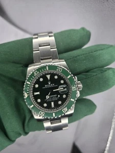 Rolex Submariner Date HULK Green SS 40mm 116610 LV Watch  Full Set - Picture 1 of 8