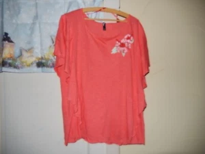 Damen Shirt rot mit Aplikation Blume maxi blue gr 46 neu - Bild 1 von 2
