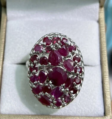 Anillo ovalado con racimo de plata 925 maciza, rubí natural. Talla 8,5. 9,25 gramos Foto 1 de 4