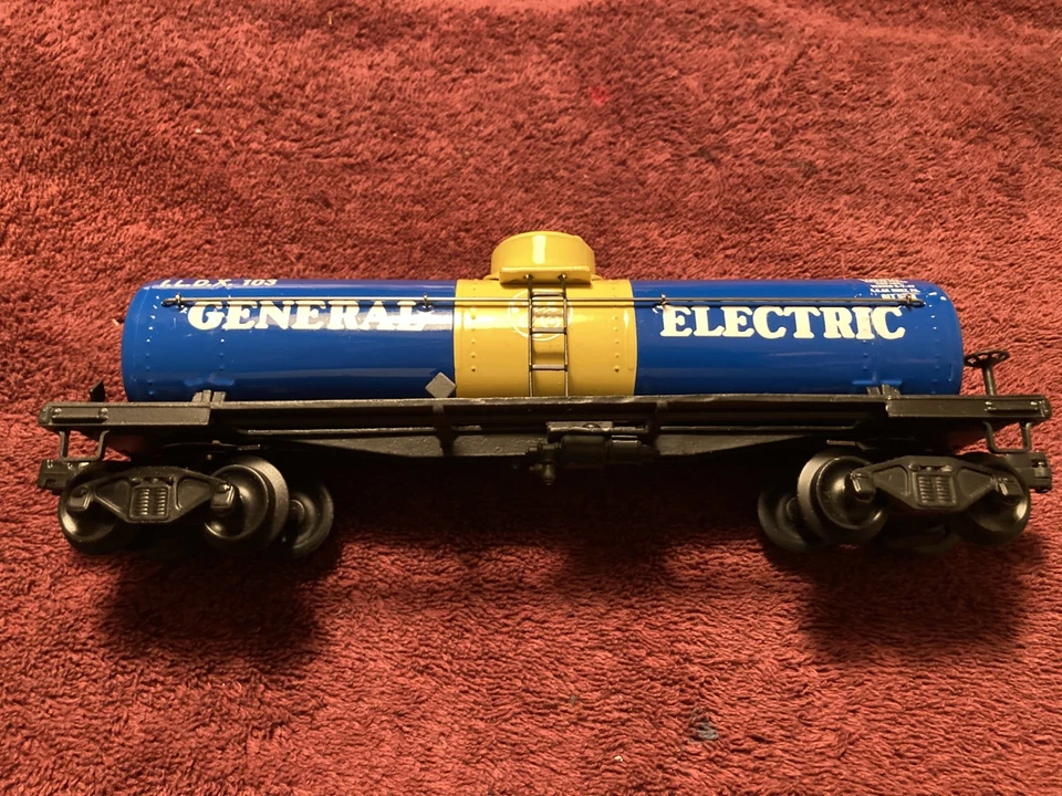 CUSTOM #2955 VINTAGE LIONEL O GAUGE GENERAL ELECTRIC BLUE/YELLOW TANKCAR - Image 1 of 1