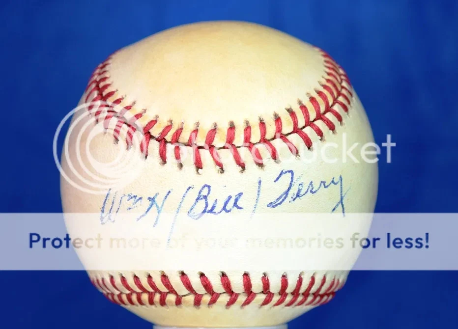 Bill Terry Psa/dna Signed Feeney National League Baseball Autograph - Image 1 of 1
