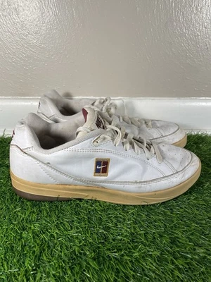 VINTAGE NIKE TENNIS  COURT  00’s  SHOES  - Image 1 of 4