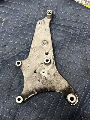 Ferrari 360 - Soporte alternador Foto 1 de 2