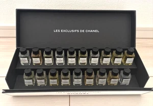 CHANEL Les Exclusifs de Chanel Discovery Set di 19 × 4 ml / 0,14 floz mai usato con scatola - Foto 1 di 3