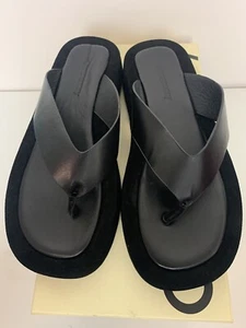 Commonry Peta Black Leather Flatform Thongs Size 37 - Picture 1 of 6